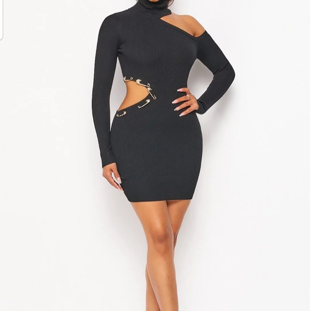 042 Cut Out Dress